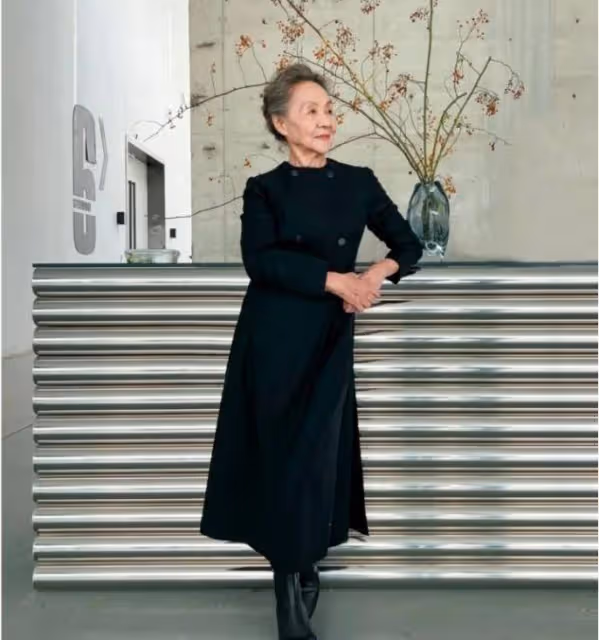 這才是女人老去最真實的樣子：83歲吳彥姝，不扮美不顯老，真優雅