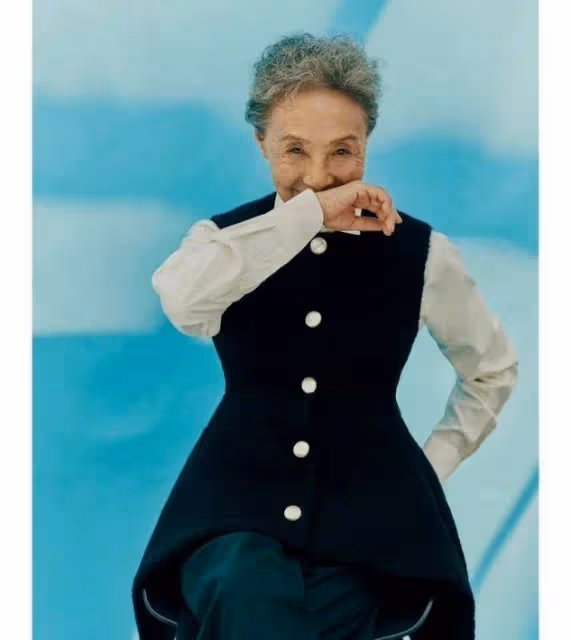 這才是女人老去最真實的樣子:83歲吳彥姝,不扮美不顯老,真優雅