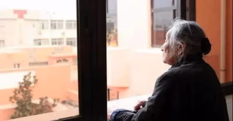 孫子高考完，買台電腦一萬二，我在家突然想吃蘋果，兒媳怒目而視