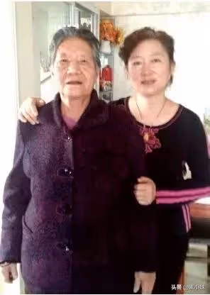 婆婆去世時, 小姑子搶走了存摺和死亡證,三年後,小姑子後悔了!