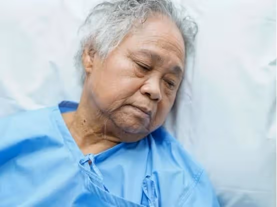 當家中老人出現「4種」現象,就說明離去世不遠了,提前做準備!