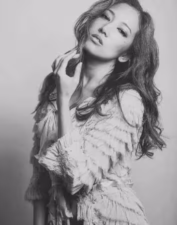 告發導演硬上!36歲女星「家中輕生身亡」悲憤留遺書 抱憾「走了也不會放過」網感慨:該還妳公道