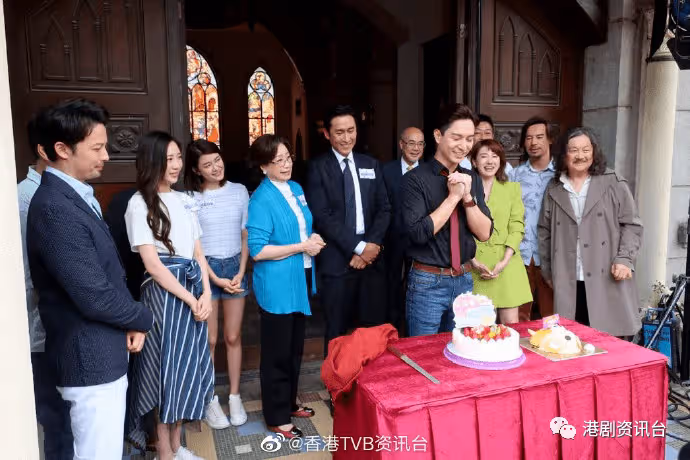 吳偉豪25歲生日獲索女獻吻!馬德鍾寄厚望:成為最年輕視帝
