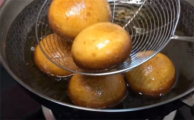 麵粉教你新做法,不加牛奶不用烤箱,蓬鬆香甜,涼了也不發硬