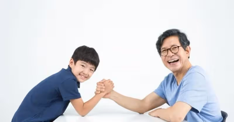 給兒子交了5年房貸，我偷偷發現戶口本孫子姓名，老了守好錢袋子