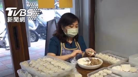 淡出演藝圈!62歲資深女星「賣水餃」小吃店慘爆歇業,近況曝