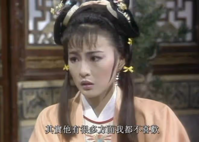 58歲香港「甜美」打星近照曝光!曾與前夫互爆對方婚外情!直呼豪門不好玩