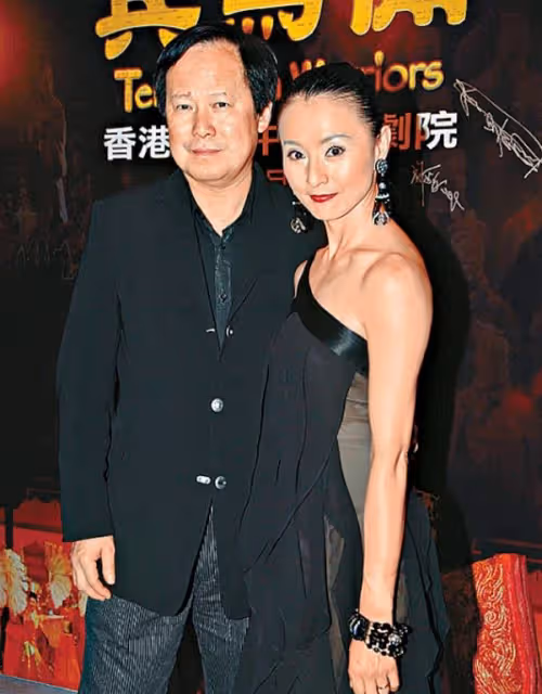 58歲香港「甜美」打星近照曝光!曾與前夫互爆對方婚外情!直呼豪門不好玩