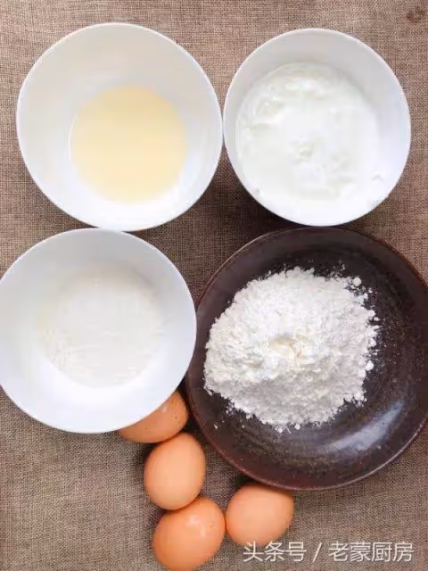 一口蒸鍋,蒸出酸奶蛋糕,比烤箱方便多了,入口既化酸奶濃香