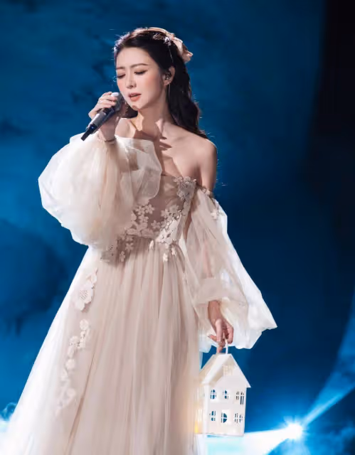 王心凌薛凱琪被贊青春,張嘉倪卻被嘲扮美?如何自然凹出少女感?