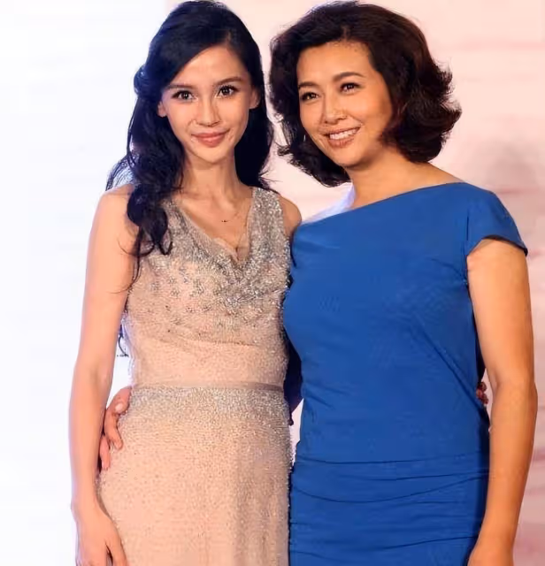看了這幾位中年也發福的女明星,才明白:不扮美,簡約得體才高級