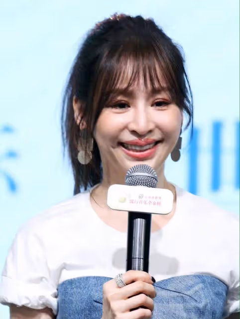 王心凌39歲再攀事業高峰！僵臉回春展現少女感，甜美幼美迷倒眾人