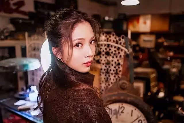 TVB知名女星曾遇渣男被要求一腳踏兩船,在其家中發現女生內衣
