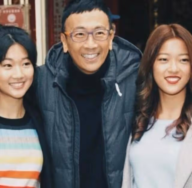 優秀!知名港星女兒擁超高學歷,不想入行如今在時尚界當雜誌主編