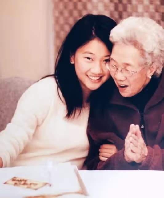 優秀!知名港星女兒擁超高學歷,不想入行如今在時尚界當雜誌主編