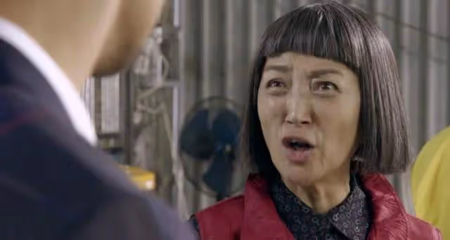 TVB知名戲骨現身內地旅行!一身行頭超20萬,被指圈中隱形富婆