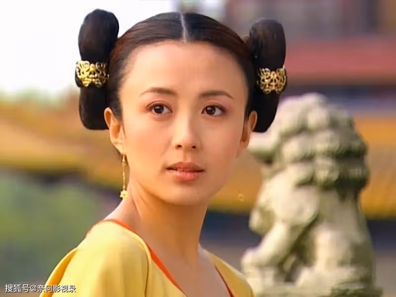 明明同一個人:演完《至尊紅顏》再演《川流不熄》,愣是沒認出來