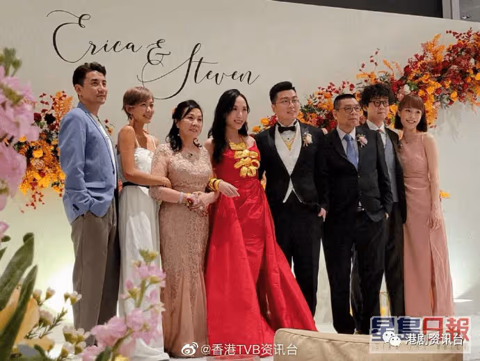 洪永城歲半女Sir face做花女成全場焦點!拖仔畀阿媽梁諾妍捉到正