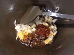 保證第一次做就成功的干鍋蝦&amp;土豆&amp;芹菜（親測有效）