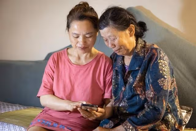 兒子想買房我出60萬,得知親家要住兒子家,我轉身就走