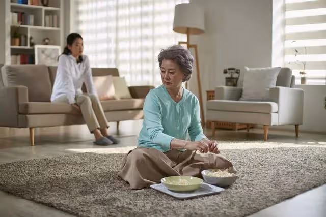 兒媳懷孕4個月,婆婆讓她去做3桌菜,兒媳憤怒掀桌