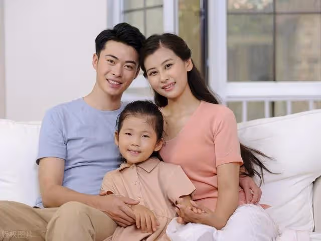 車禍之後,我賣掉房子,送我爸去養老院,送「妹妹」去她外婆家