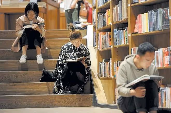 00後姑娘一周7次「857」,爛腸離世,過度放縱的代價承受不起!