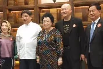 陳麗華立遺囑:兒女每人100億,餘下歸唐僧老公?網友評論太扎心