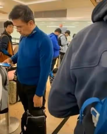 朱迅：19歲兒子近照曝光，長相憨厚模樣大變，身高似乎並不太出眾