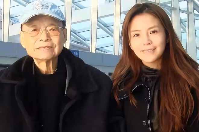 朱迅：19歲兒子近照曝光，長相憨厚模樣大變，身高似乎並不太出眾