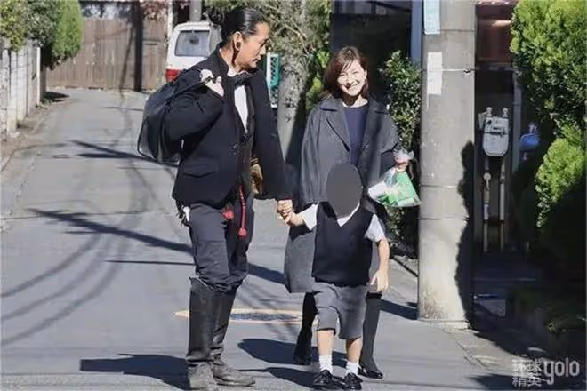 日本頂級女星出軌被封殺,丈夫開記者會含淚賣慘,卻已出軌多年!