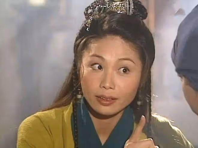 甄子丹一家出席名流晚宴,主辦方是其妹夫,身家百億帥氣賽明星