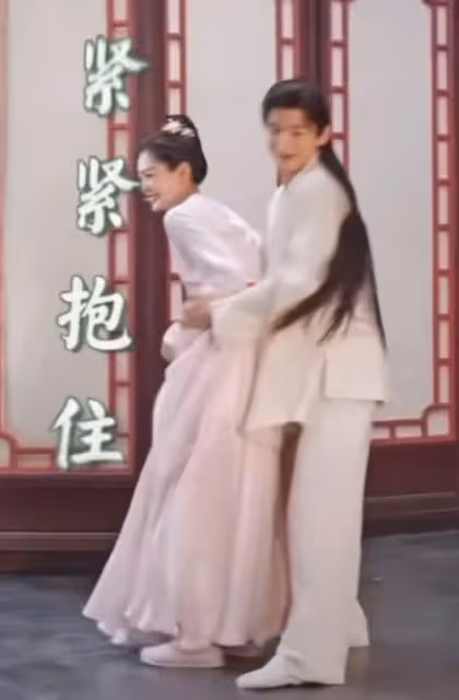 他超愛?白敬亭和父母一起看《贅婿》!談「緋聞女友」宋軼全程不避嫌誇不停!