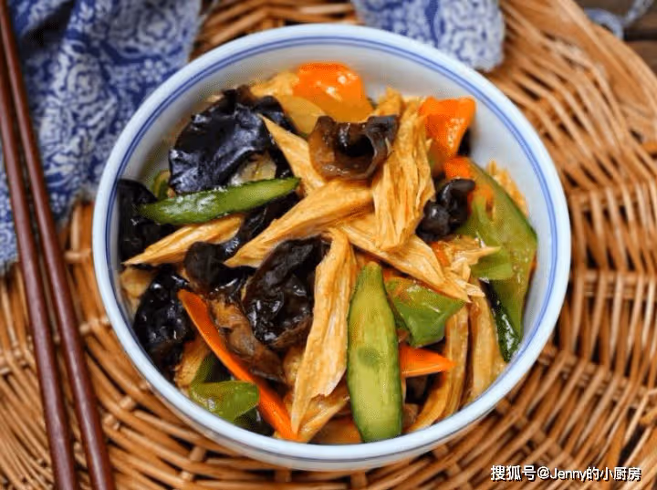 夏天,寧可不吃肉,也要吃這5道素菜,爽口不膩,營養好吃又下飯