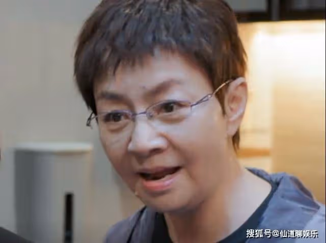 《熟年》劉紅艷硬氣離婚,張春梅出面破局,吳二琥向兒媳道歉