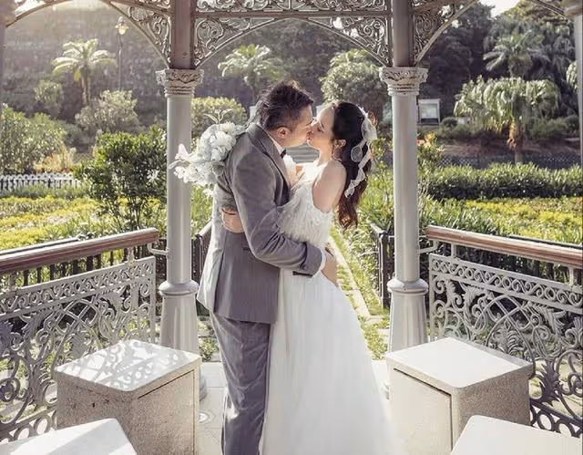 恭喜!TVB知名女星突然宣布註冊結婚,婚紗照大秀事業線獲激贊
