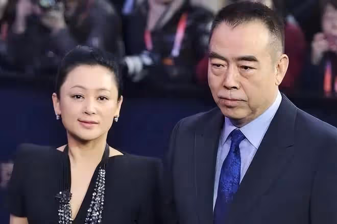 被陳紅一句話,踢出京圈後,楊冪挺著七個月孕婦投奔了郭敬明