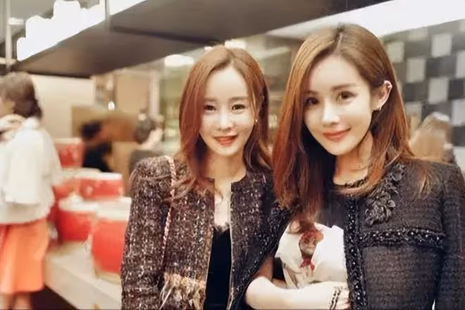 「洗頭妹」韋雪的奇葩人生:憑兒子賺9個億,被思聰直呼高級玩家