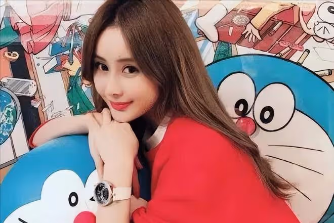 「洗頭妹」韋雪的奇葩人生:憑兒子賺9個億,被思聰直呼高級玩家