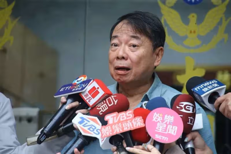 廖峻衰捲MeToo現身派出所報案! 借她10萬反遭誣陷:不告不行
