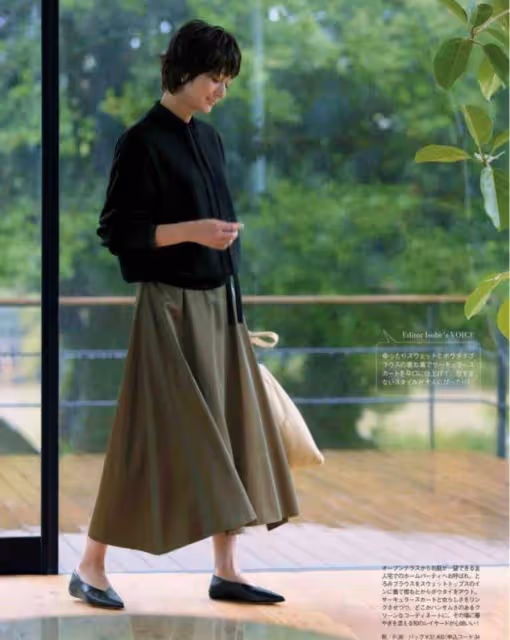 這可能是我見過最時髦的50歲女人:不裝美不油膩,美得高級有氣質