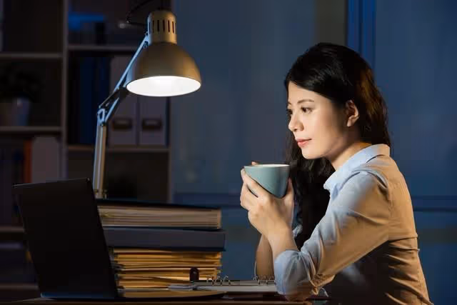 她32歲,工資13000,懷孕後對老公說:你要還是不改,我們離婚吧