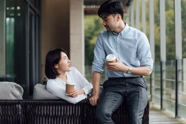 她32歲,工資13000,懷孕後對老公說:你要還是不改,我們離婚吧