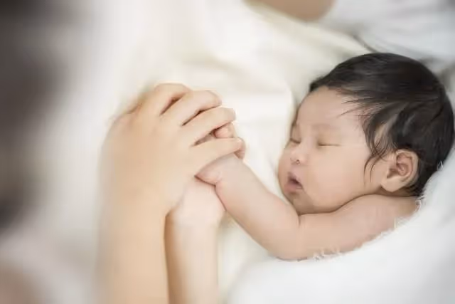 她32歲,工資13000,懷孕後對老公說:你要還是不改,我們離婚吧