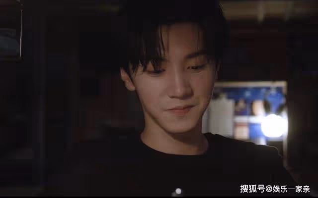 《偷偷藏不住》一篇作文,暴露了段嘉許的狐狸尾巴,不怪桑稚會淪陷