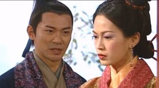 51歲TVB女星兒子小學畢業,大曬合照直呼感動!未婚懷孕生父一直成謎