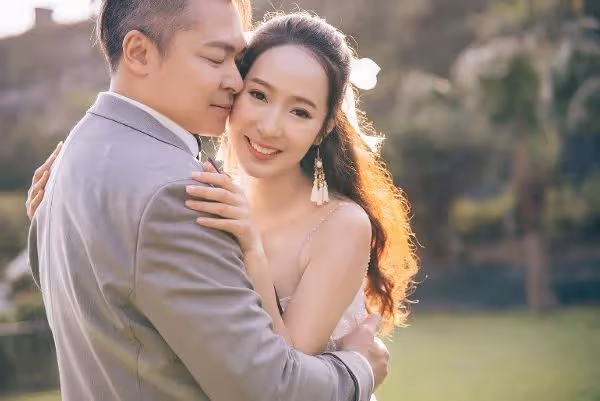 恭喜!32歲TVB小花宣布8月大婚!婚照曝光老公心急想生龍寶!