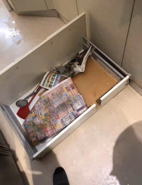 太嚇人!歌手黃安家發生瓦斯爆炸,現場一片狼藉,親人意外被灼傷