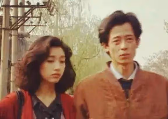 演員江珊:23歲沒跟王志文談過戀愛,36歲分手帶女移美,如今怎樣