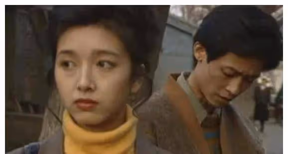 演員江珊:23歲沒跟王志文談過戀愛,36歲分手帶女移美,如今怎樣